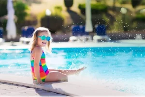 18.poolside-girl-soft-edges3